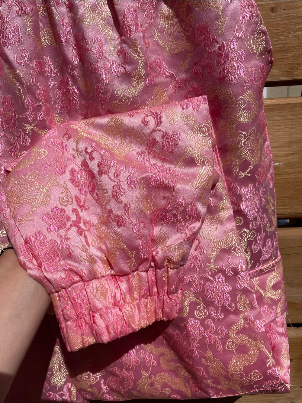 Missguided Pink & Gold Dragon Brocade Cargo Jogger Pants – US 2 - Picture 5 of 11